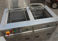 A máquina dobro da limpeza ultrassônica dos tanques, auto líquido de limpeza ultrassônico para as peças do carro desengraxa